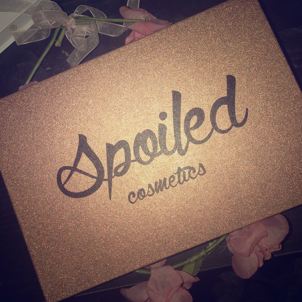 Spoiled lips glitter palette